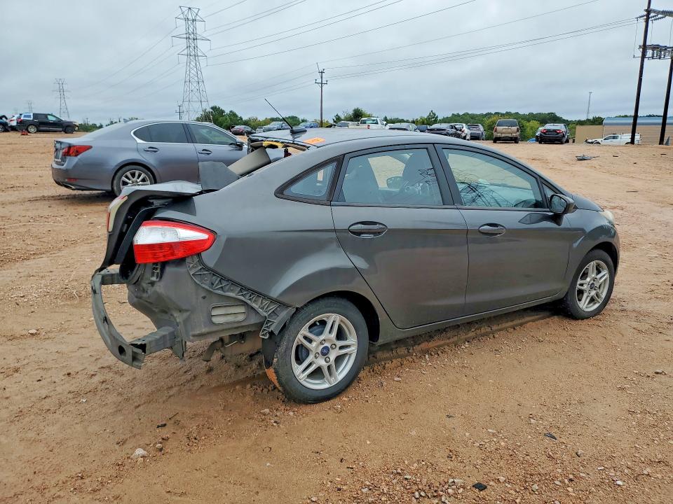 69852486 :رقم المزاد ، 3FADP4BJXJM115042 vin ، 2018 Ford Fiesta مزاد بيع