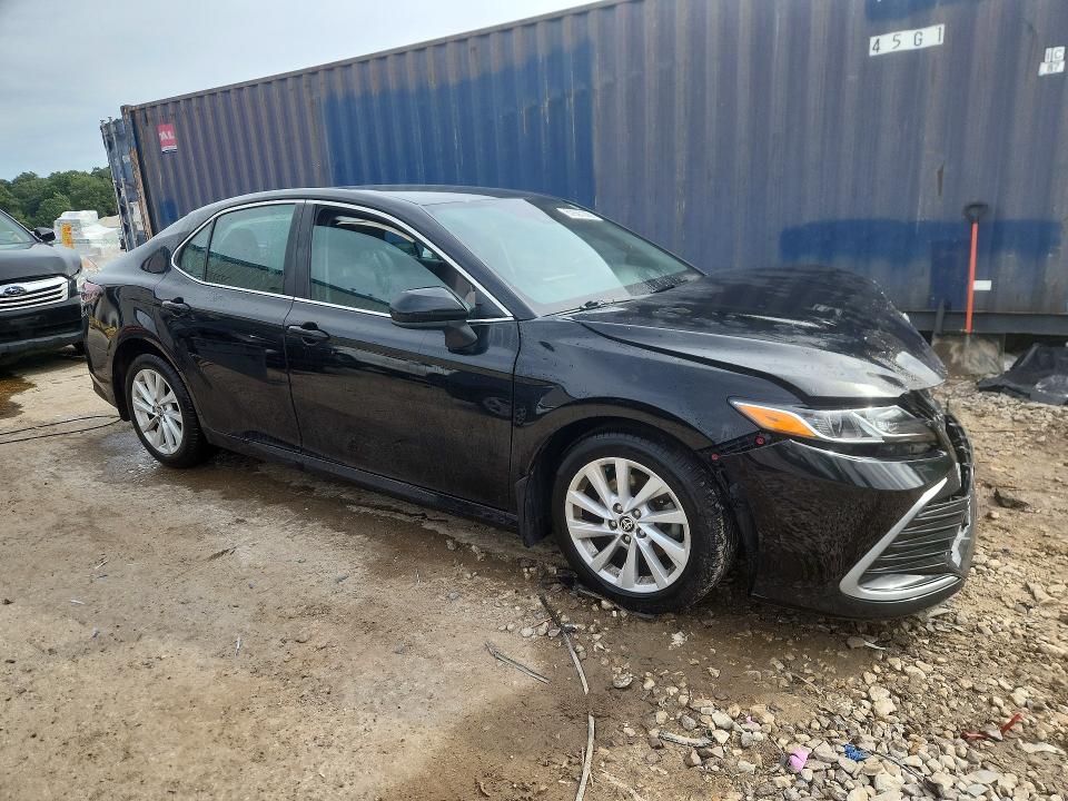 Auction sale of the 2022 Toyota Camry, vin: 4T1C11AK0NU641922, lot number: 67697296