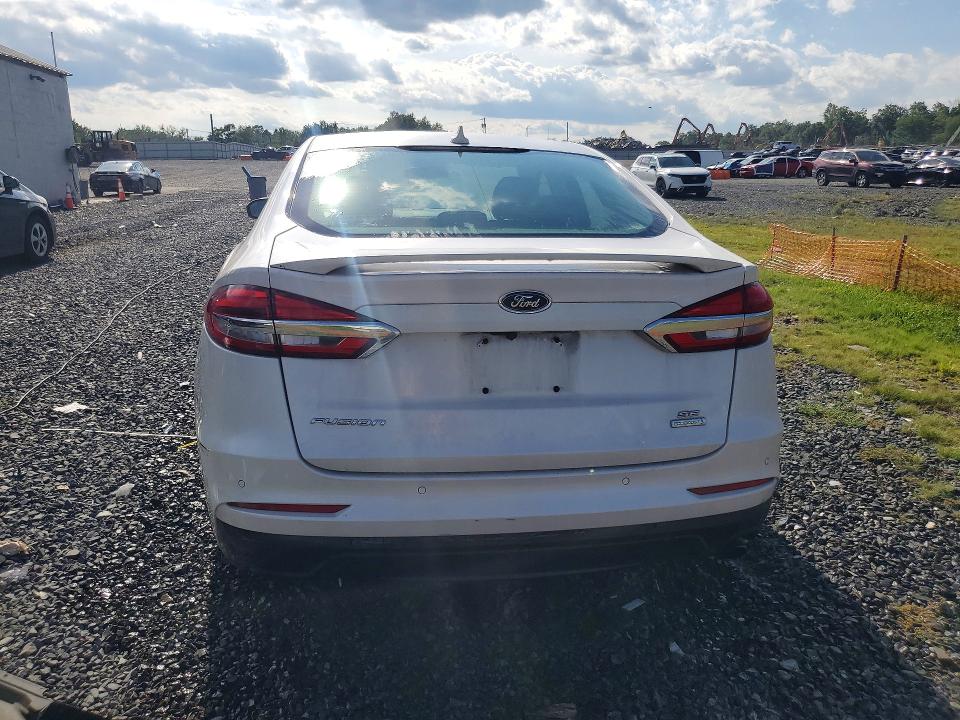 67804776 :رقم المزاد ، 3FA6P0HD5KR228341 vin ، 2019 Ford Fusion مزاد بيع