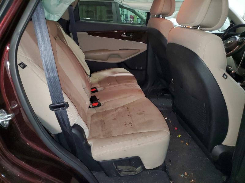 67891756 :رقم المزاد ، 5XYPGDA31GG046354 vin ، 2016 Kia Sorento مزاد بيع