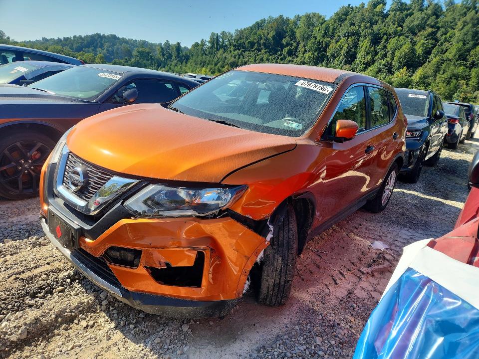 2017 Nissan Rogue მანქანა იყიდება აუქციონზე, vin: JN8AT2MV9HW020337, აუქციონის ნომერი: 67679196