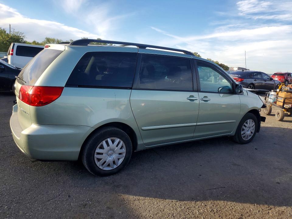 Aukcja sprzedaży 2010 Toyota Sienna, vin: 5TDKK4CC7AS316056, numer aukcji: 70476146