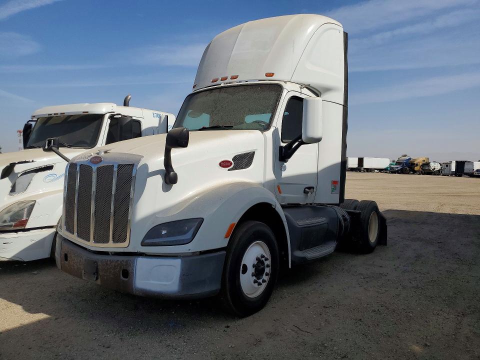 Продаж на аукціоні авто 2016 Peterbilt 579, vin: 1XPBA48X2GD339794, номер лоту: 65416406