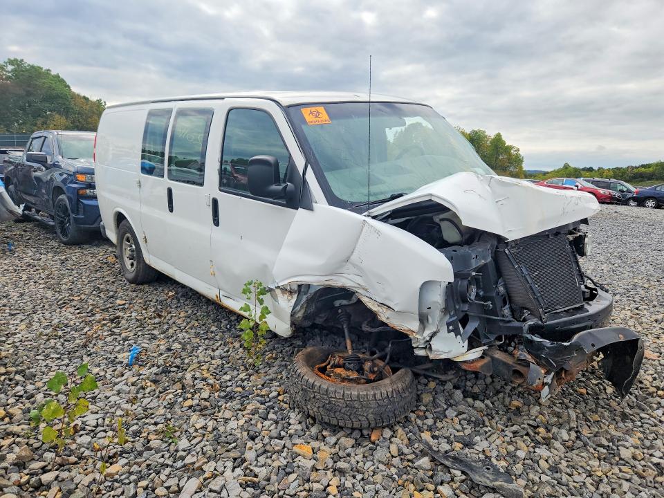67642176 :رقم المزاد ، 1GCFH15T361121524 vin ، 2006 Chevrolet Express G1500 مزاد بيع
