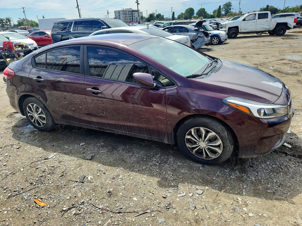 67895706 :رقم المزاد ، 3KPFK4A70HE006441 vin ، 2017 Kia Forte مزاد بيع