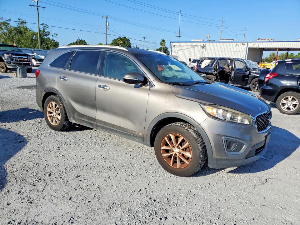 69147626 :رقم المزاد ، 5XYPGDA50GG180404 vin ، 2016 Kia Sorento مزاد بيع