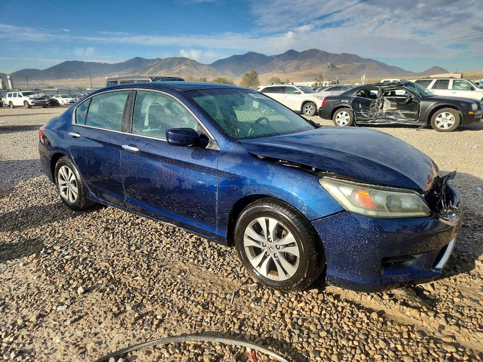 2015 Honda Accord მანქანა იყიდება აუქციონზე, vin: 1HGCR2F37FA198256, აუქციონის ნომერი: 69816246