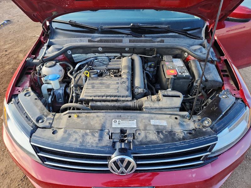 69372166 :رقم المزاد ، 3VW2B7AJ6JM262023 vin ، 2018 Volkswagen Jetta مزاد بيع