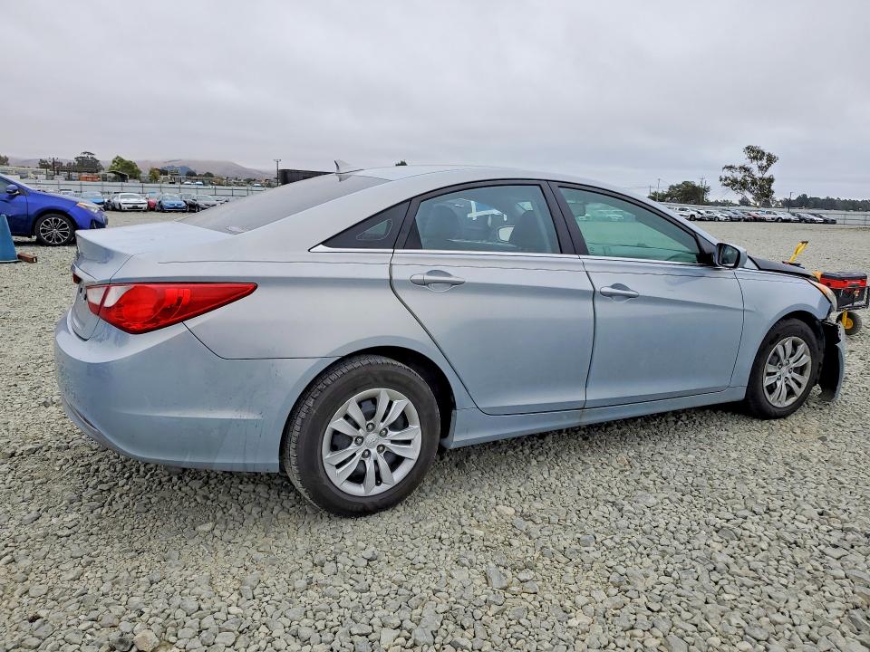 69739886 :رقم المزاد ، 5NPEB4AC3BH132983 vin ، 2011 Hyundai Sonata مزاد بيع