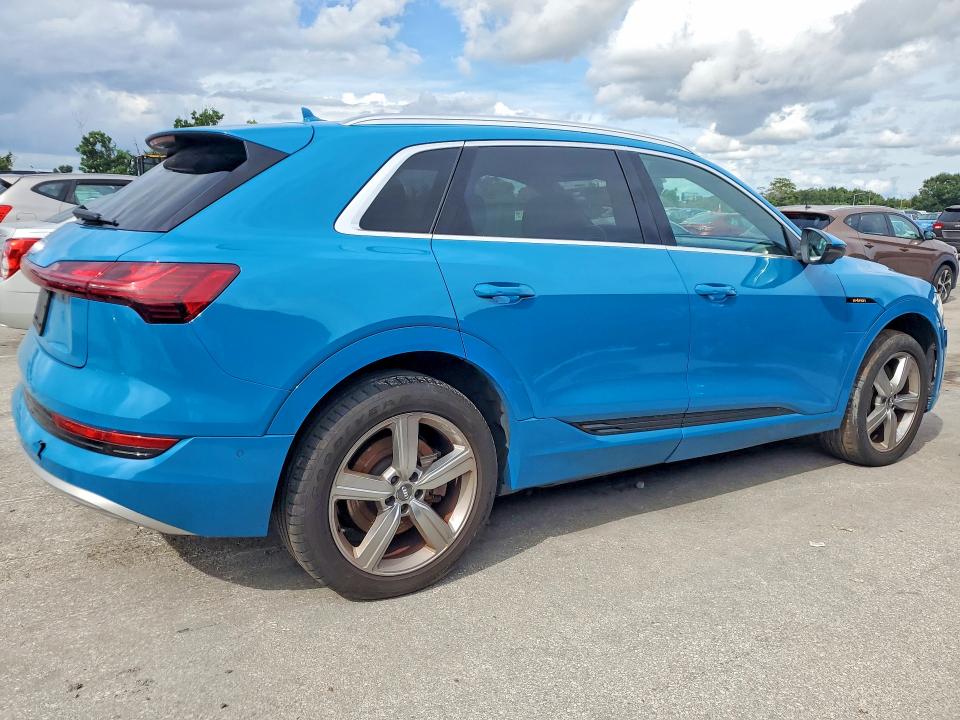 Продаж на аукціоні авто 2019 Audi E-tron, vin: WA1LABGE3KB012765, номер лоту: 67870006
