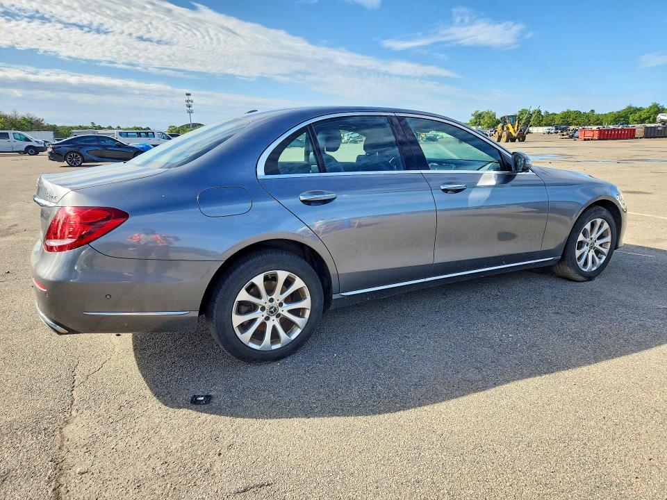 68836656 :رقم المزاد ، WDDZF4KB4KA507532 vin ، 2019 Mercedes-benz E مزاد بيع