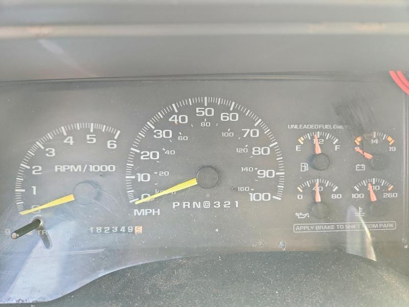1999 Gmc Suburban მანქანა იყიდება აუქციონზე, vin: 3GKEC16R6XG518925, აუქციონის ნომერი: 69871816