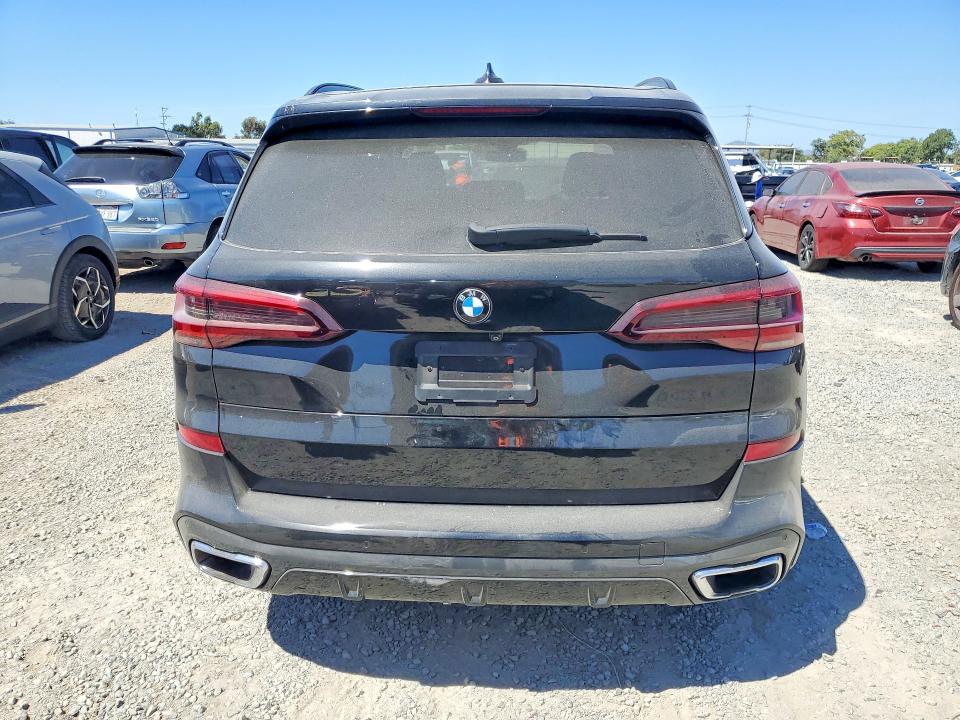 66623806 :رقم المزاد ، 5UXTA6C0XM9E44336 vin ، 2021 Bmw X5 مزاد بيع
