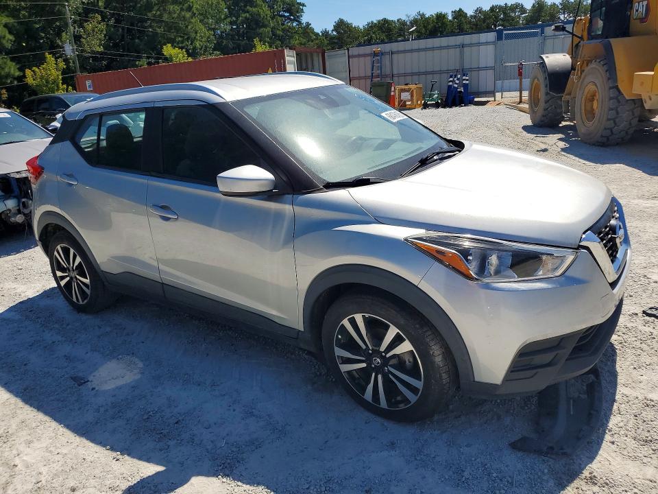 68476166 :رقم المزاد ، 3N1CP5CV9LL479123 vin ، 2020 Nissan Kicks مزاد بيع