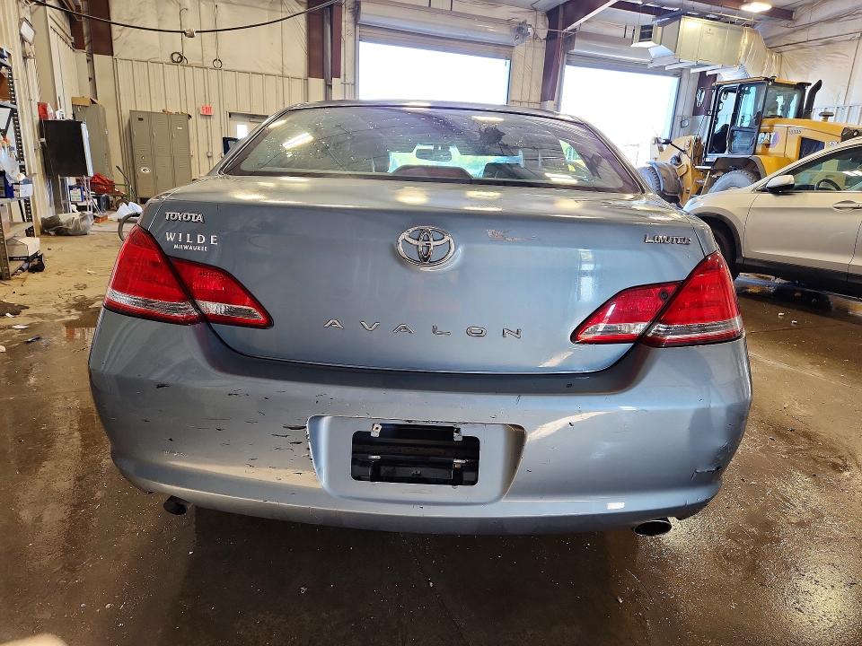 69613746 :رقم المزاد ، 4T1BK36B37U196513 vin ، 2007 Toyota Avalon مزاد بيع