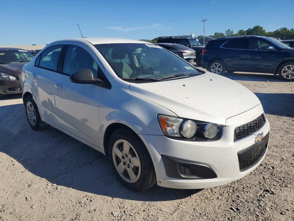 69870216 :رقم المزاد ، 1G1JA5SH1G4120662 vin ، 2016 Chevrolet Sonic مزاد بيع