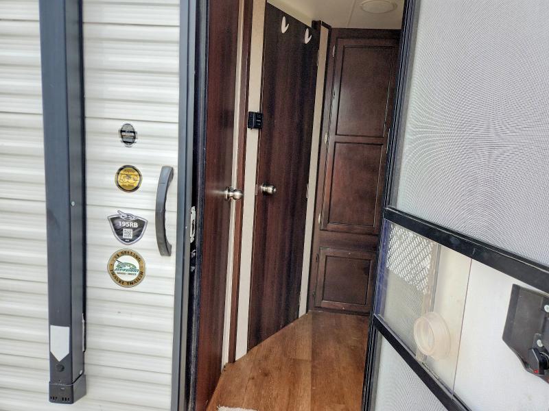 Продаж на аукціоні авто 2019 Jayco Jay Flight, vin: 1UJBJ0AJ5K17A0344, номер лоту: 70518196