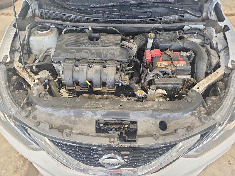 69816916 :رقم المزاد ، 3N1AB7AP4JY205754 vin ، 2018 Nissan Sentra مزاد بيع