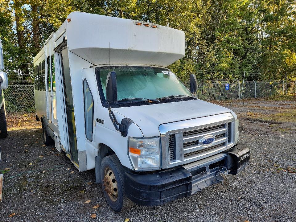 69012526 :رقم المزاد ، 1FDFE4FS6BDA63087         vin ، 2011 Ford Econoline مزاد بيع