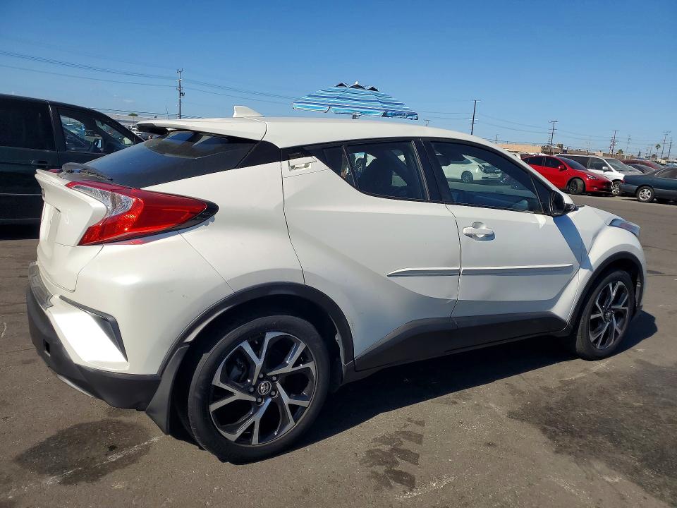 Продажа на аукционе авто 2018 Toyota C-hr, vin: NMTKHMBX7JR045288, номер лота: 71017926