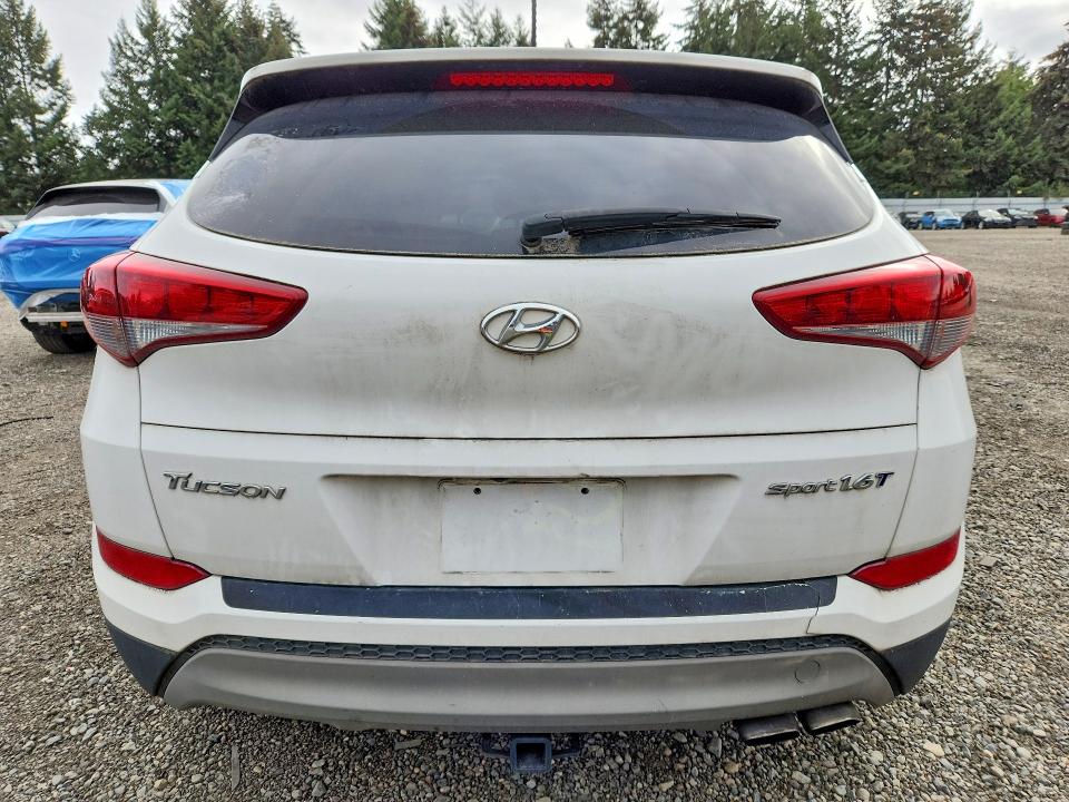 2017 Hyundai Tucson მანქანა იყიდება აუქციონზე, vin: KM8J33A26HU549327, აუქციონის ნომერი: 68630596
