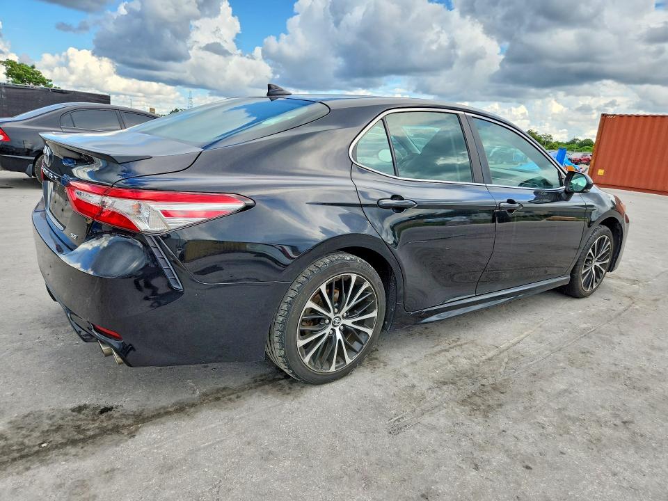 Продажа на аукционе авто 2019 Toyota Camry, vin: 4T1B11HK2KU172183, номер лота: 70051066