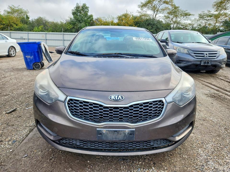 2015 Kia Forte მანქანა იყიდება აუქციონზე, vin: KNAFX4A60F5352374, აუქციონის ნომერი: 69611296