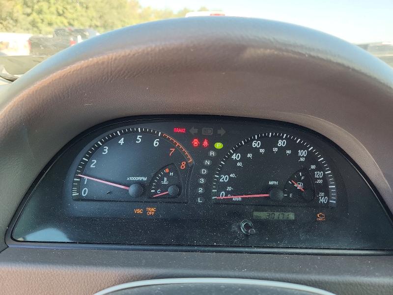 68899716 :رقم المزاد ، 4T1BF30KX4U576814 vin ، 2004 Toyota Camry مزاد بيع
