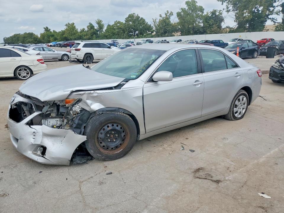2011 Toyota Camry მანქანა იყიდება აუქციონზე, vin: 4T1BF3EK8BU664136, აუქციონის ნომერი: 67912506