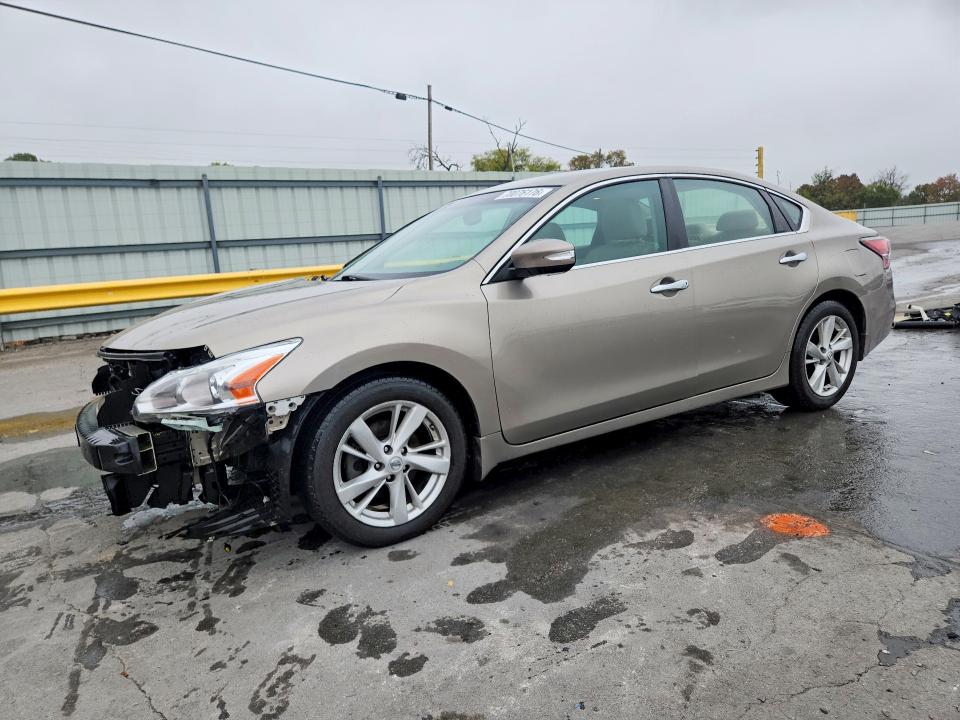 2014 Nissan Altima მანქანა იყიდება აუქციონზე, vin: 1N4AL3AP9EC121386, აუქციონის ნომერი: 70076176