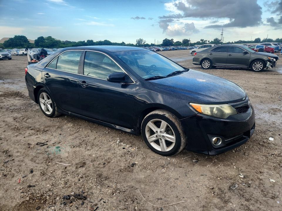 Продаж на аукціоні авто 2014 Toyota Camry, vin: 4T1BF1FK6EU386182, номер лоту: 68735336