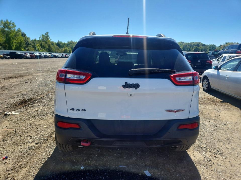 Продаж на аукціоні авто 2015 Jeep Cherokee, vin: 1C4PJMBS7FW651701, номер лоту: 68382486