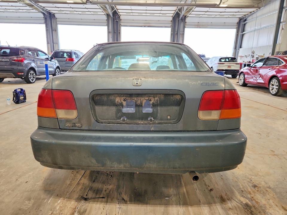 70331136 :رقم المزاد ، 2HGEJ6677WH586423 vin ، 1998 Honda Civic مزاد بيع