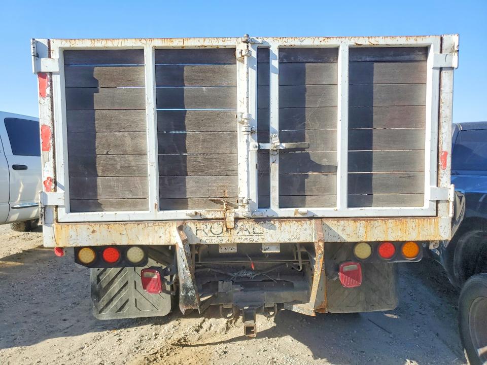 70220576 :رقم المزاد ، 1FDXF46S83ED86537 vin ، 2003 Ford F450 مزاد بيع