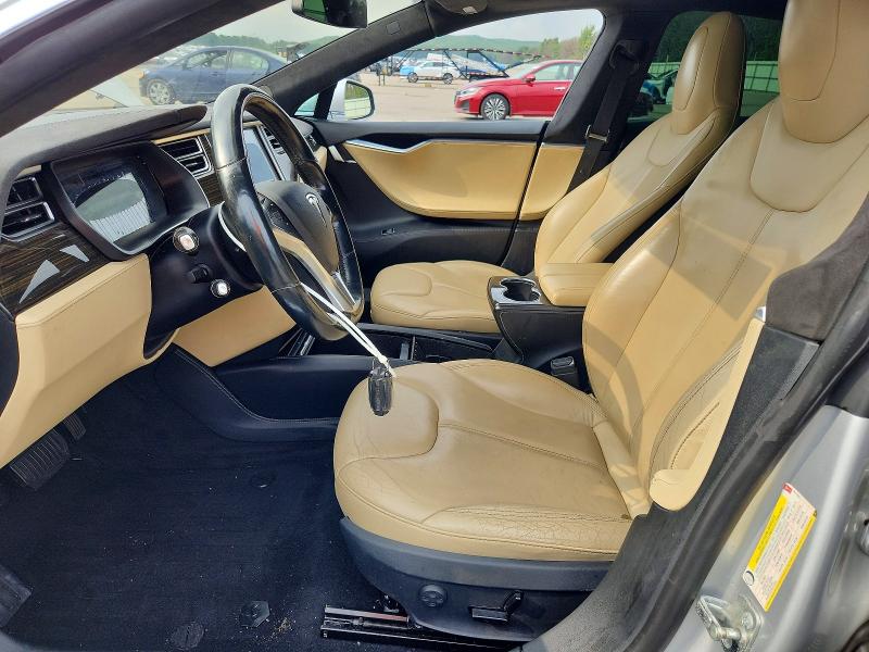 67115326 :رقم المزاد ، 5YJSA1H20FFP57069 vin ، 2015 Tesla Model S مزاد بيع