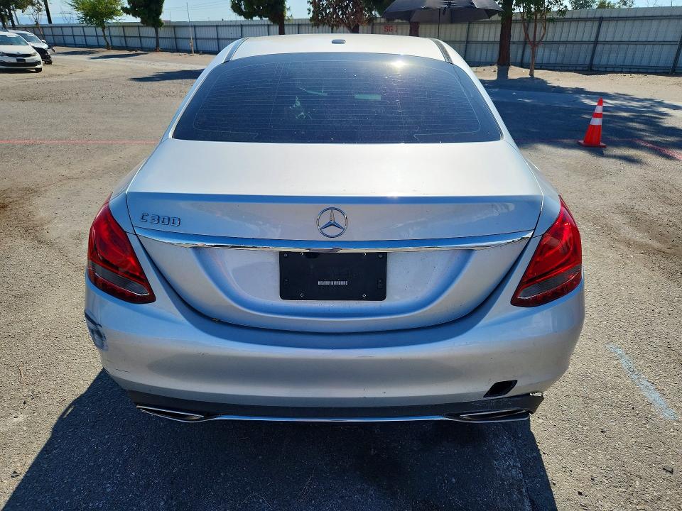 Продажа на аукционе авто 2018 Mercedes-benz C, vin: 55SWF4JB0JU237024, номер лота: 68370266