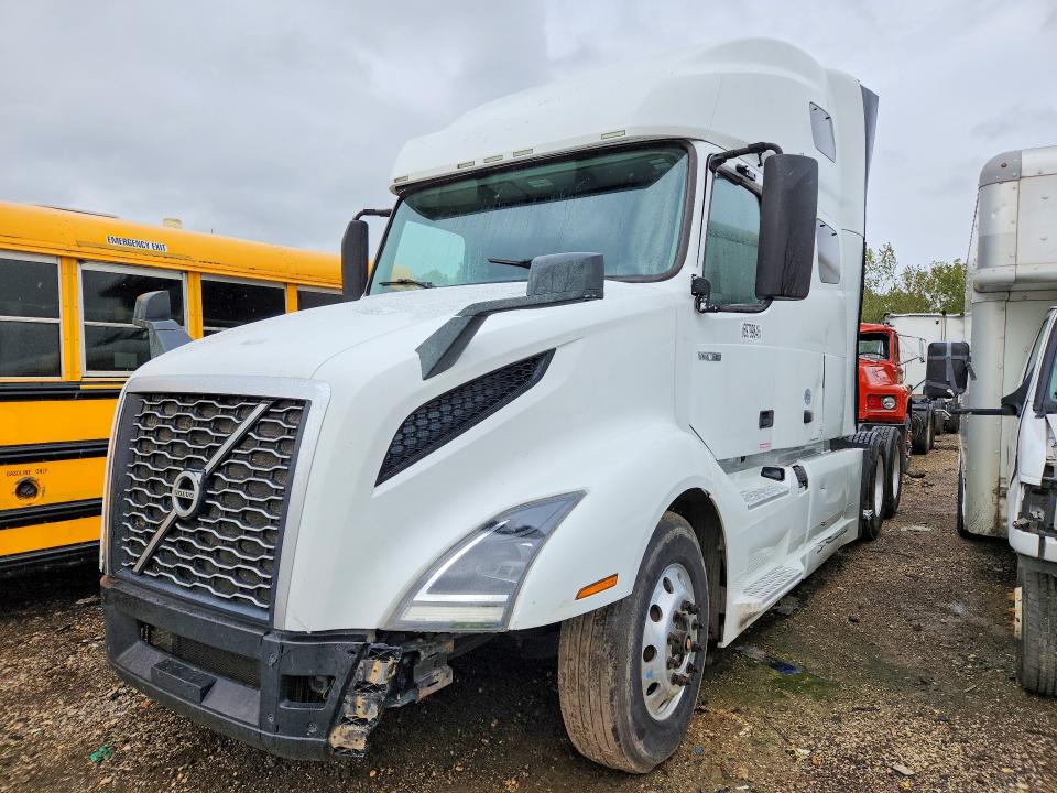 Aukcja sprzedaży 2020 Volvo Vn, vin: 4V4NC9EHXLN230852, numer aukcji: 69799846