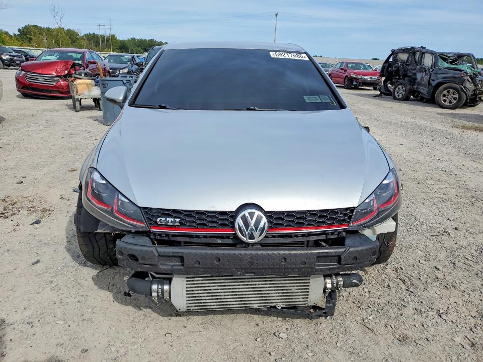 2016 Volkswagen Gti მანქანა იყიდება აუქციონზე, vin: 3VW4T7AU1GM028610, აუქციონის ნომერი: 69217686