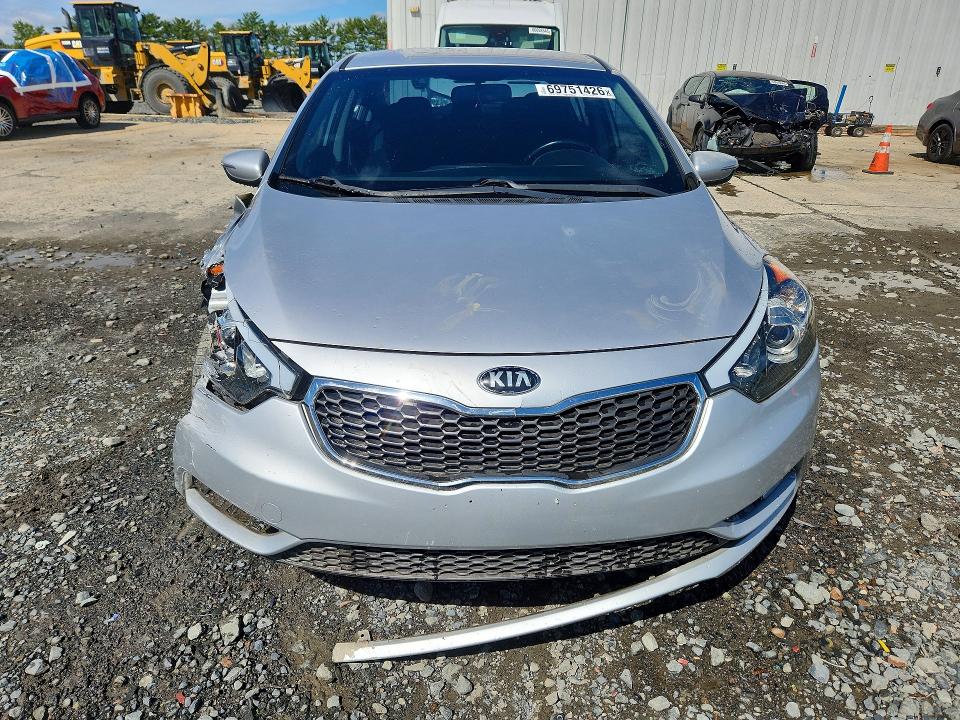 69751426 :رقم المزاد ، KNAFX4A85F5335135 vin ، 2015 Kia Forte مزاد بيع