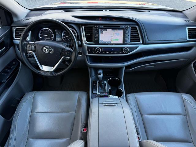 70469566 :رقم المزاد ، 5TDJZRFH1HS509082 vin ، 2017 Toyota Highlander مزاد بيع