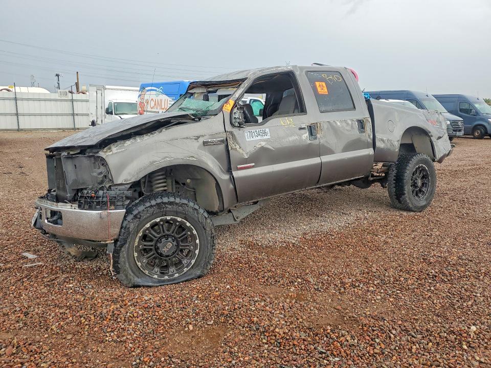 70134596 :رقم المزاد ، 1FTWW31PX6EA80909 vin ، 2006 Ford F350 مزاد بيع