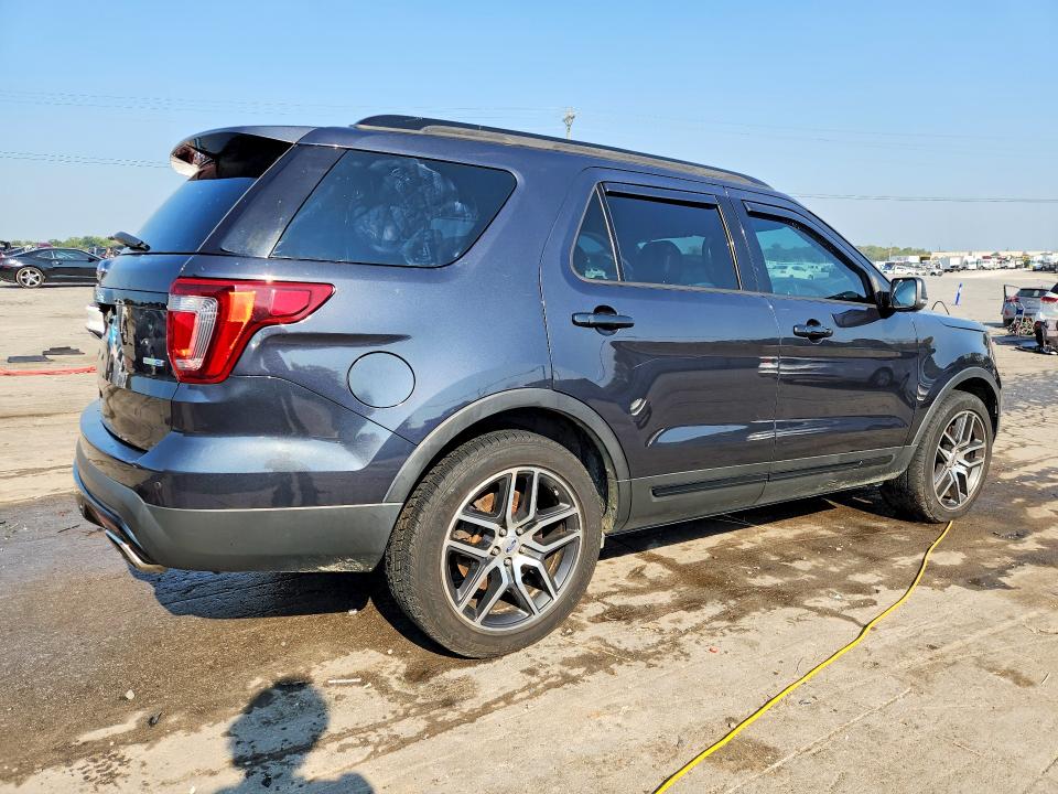 69416166 :رقم المزاد ، 1FM5K8GT5HGD62810 vin ، 2017 Ford Explorer مزاد بيع