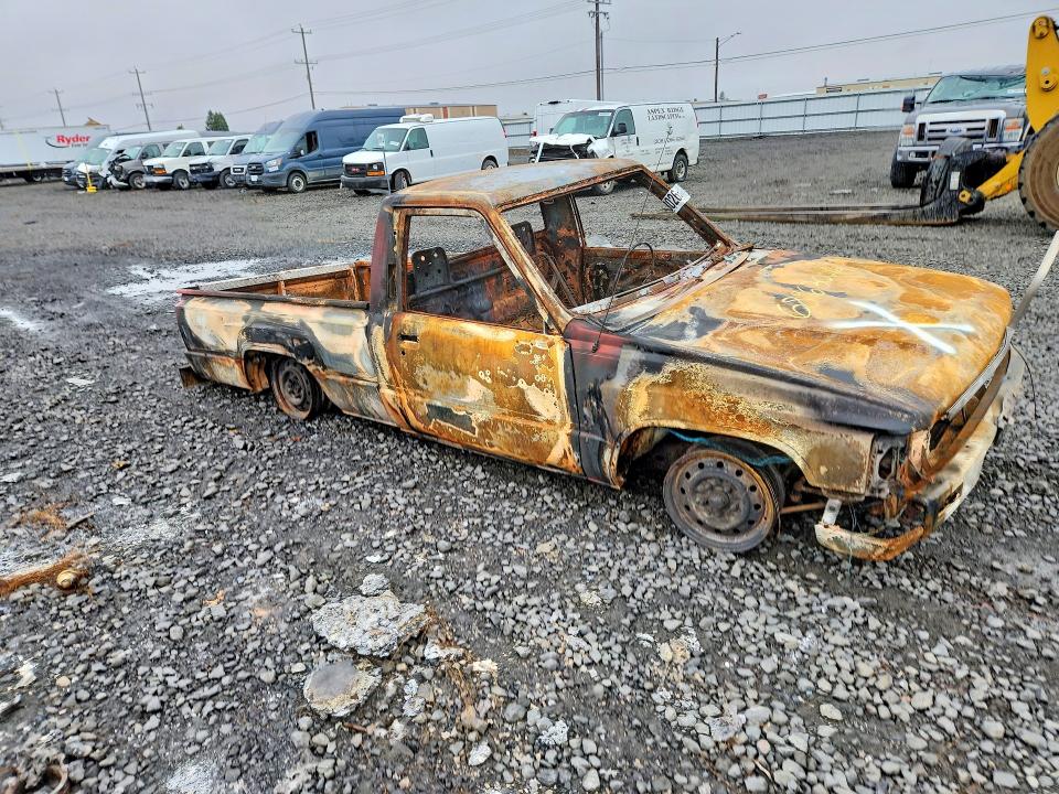 Продажа на аукционе авто 1985 Toyota Pickup, vin: JT4RN50R0F0061068, номер лота: 68963026