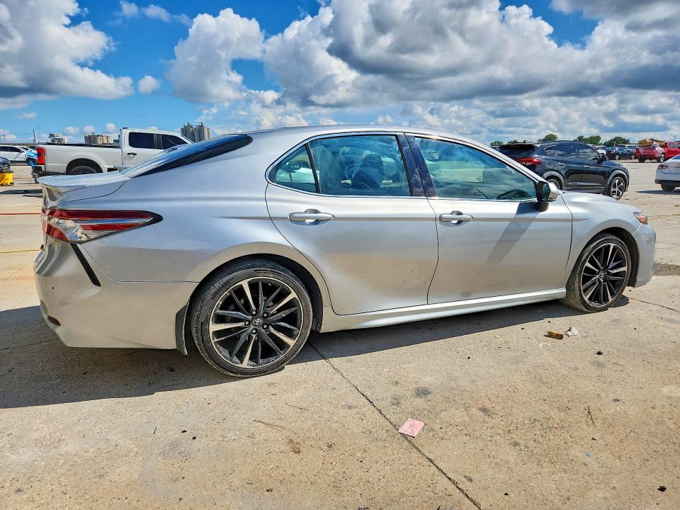 Aukcja sprzedaży 2018 Toyota Camry, vin: 4T1B61HK2JU106863, numer aukcji: 68113366
