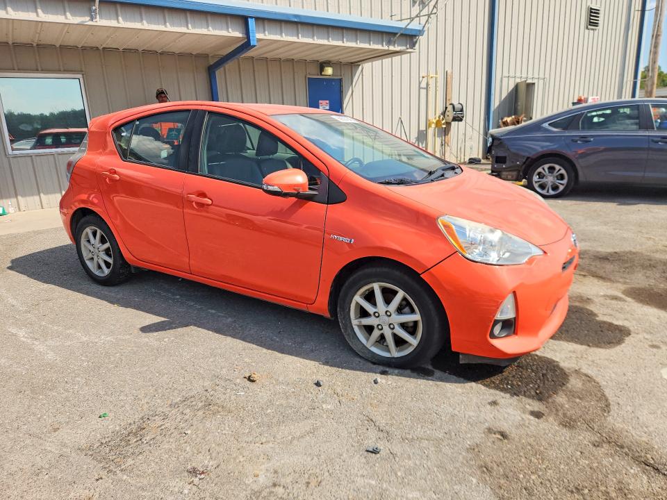 Продаж на аукціоні авто 2013 Toyota Prius C, vin: JTDKDTB30D1045851, номер лоту: 69637346