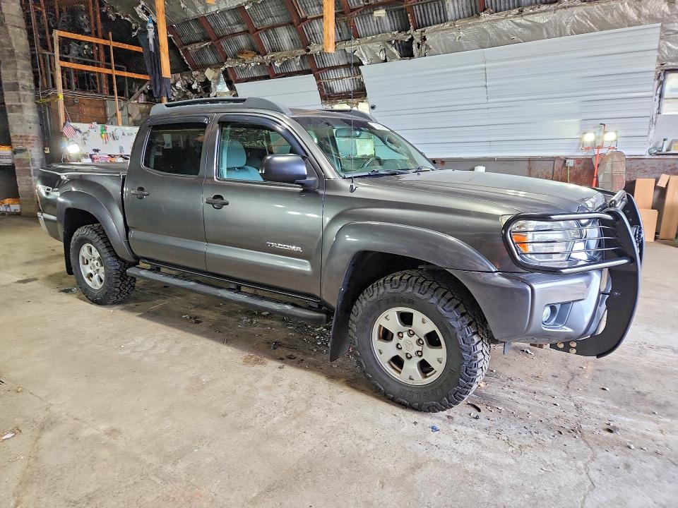 Aukcja sprzedaży 2015 Toyota Tacoma, vin: 3TMLU4EN1FM205801, numer aukcji: 70206046