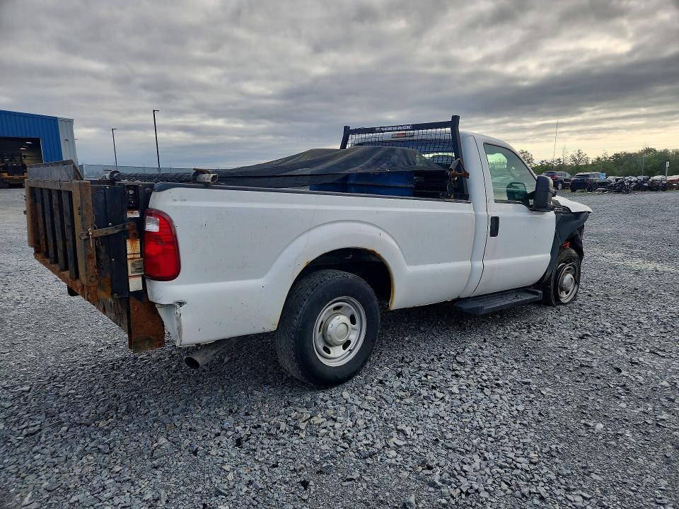 56150156 :رقم المزاد ، 1FTBF2A64FEA19300 vin ، 2015 Ford F250 مزاد بيع