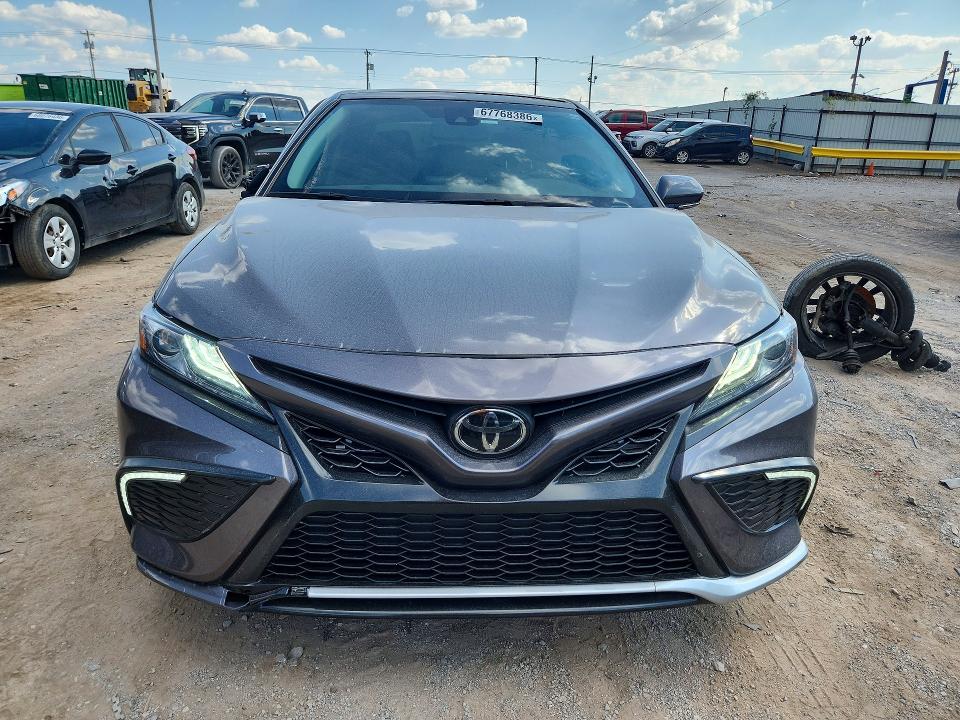 67768386 :رقم المزاد ، 4T1K61AK8PU820953 vin ، 2023 Toyota Camry مزاد بيع
