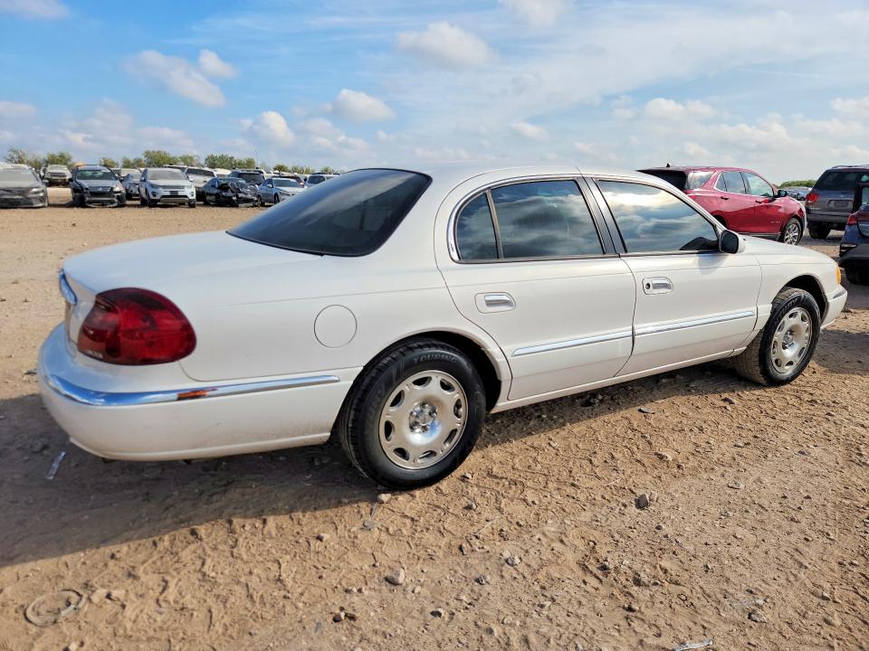 69390156 :رقم المزاد ، 1LNFM97V3WY640553 vin ، 1998 Lincoln Continental مزاد بيع