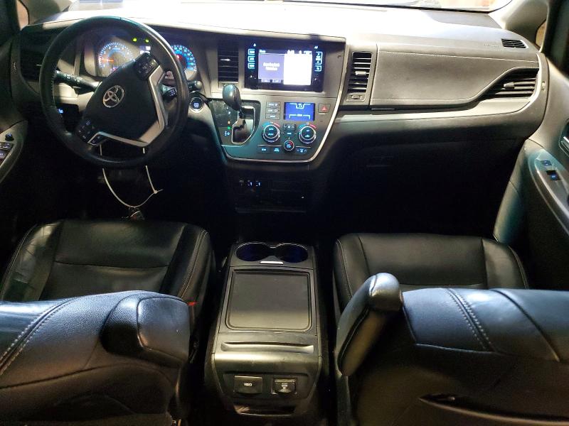 67343046 :رقم المزاد ، 5TDXK3DC5FS596565 vin ، 2015 Toyota Sienna مزاد بيع